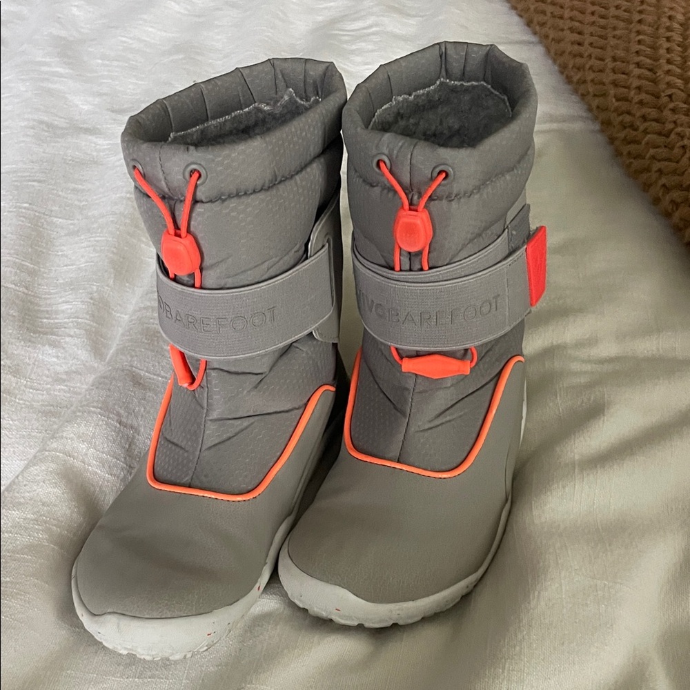 NEW Vivo barefoot Kids winter Boots in Gray and Neon Orange